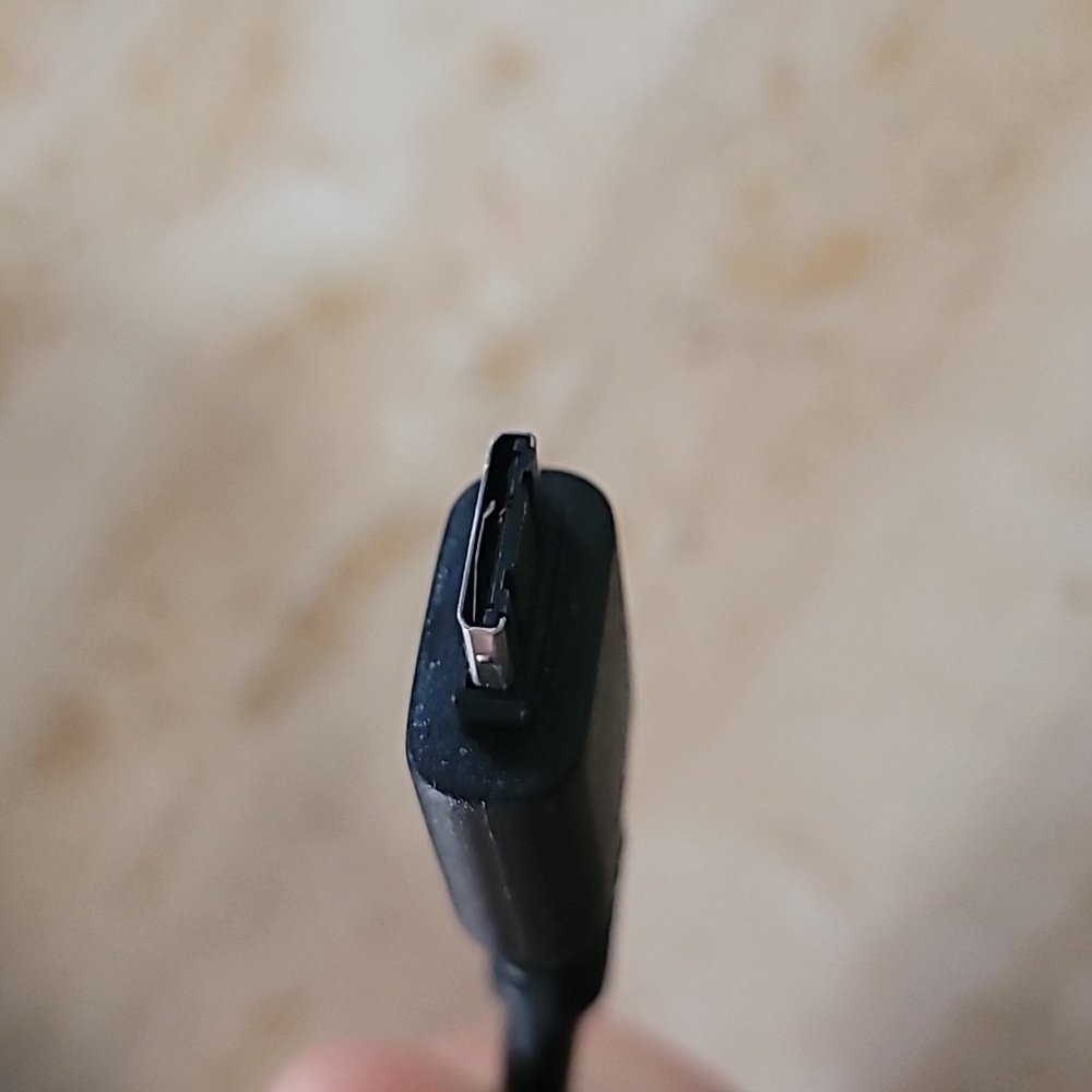 Verizon Car Charger - Picture 9 of 12